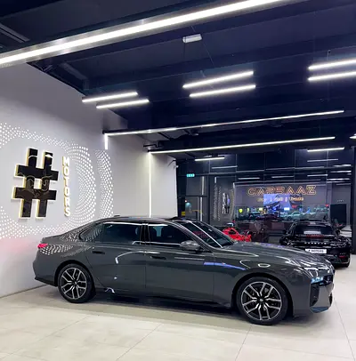 BMW 735i