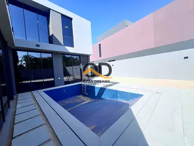5BHK Townhouse available for Rent in Sendian!