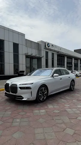 BMW 735i Pure Excellence with automatic doors and 5 years service and warranty