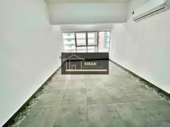 HOT DEAL !! FLAT 2Bhk NEAR CORNICH