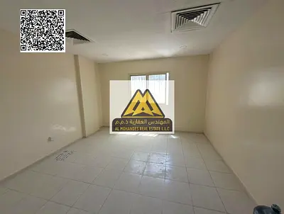 فرصة مميزة للإيجار السنوي في الراشدية 2 عجمان، استوديو بمساحة كبيرة جدًا مع مطبخ شبه منفصل وتكييف مركزي، يقع في موقع حيوي بالقرب من أبراج الفالكون وحد