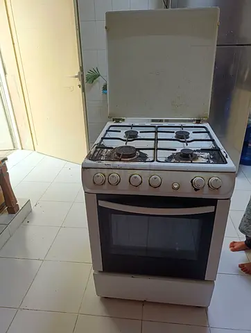 Gas stove big  4 burners self ignition