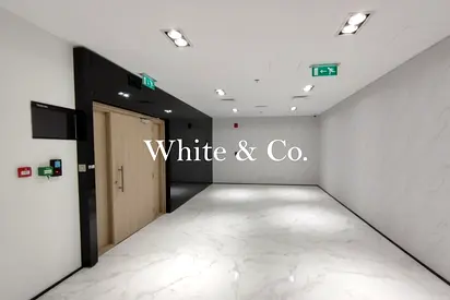 Prime Location | 8 Parking Spaces | Vacant