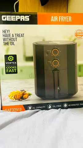 Geepas 4L Air Fryer - Oil Free Cooker (Model GAF37513)