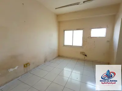 استوديو في البوطينه للايجار السنوي يصلح للعزاب