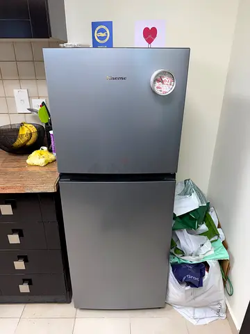 Hisense HTM55203D2, 264 Litres - Compact Top Freezer, Grey
