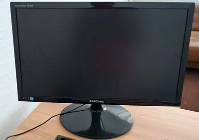 Samsung 24-inch SyncMaster SA300 Monitor - Good Working Condition