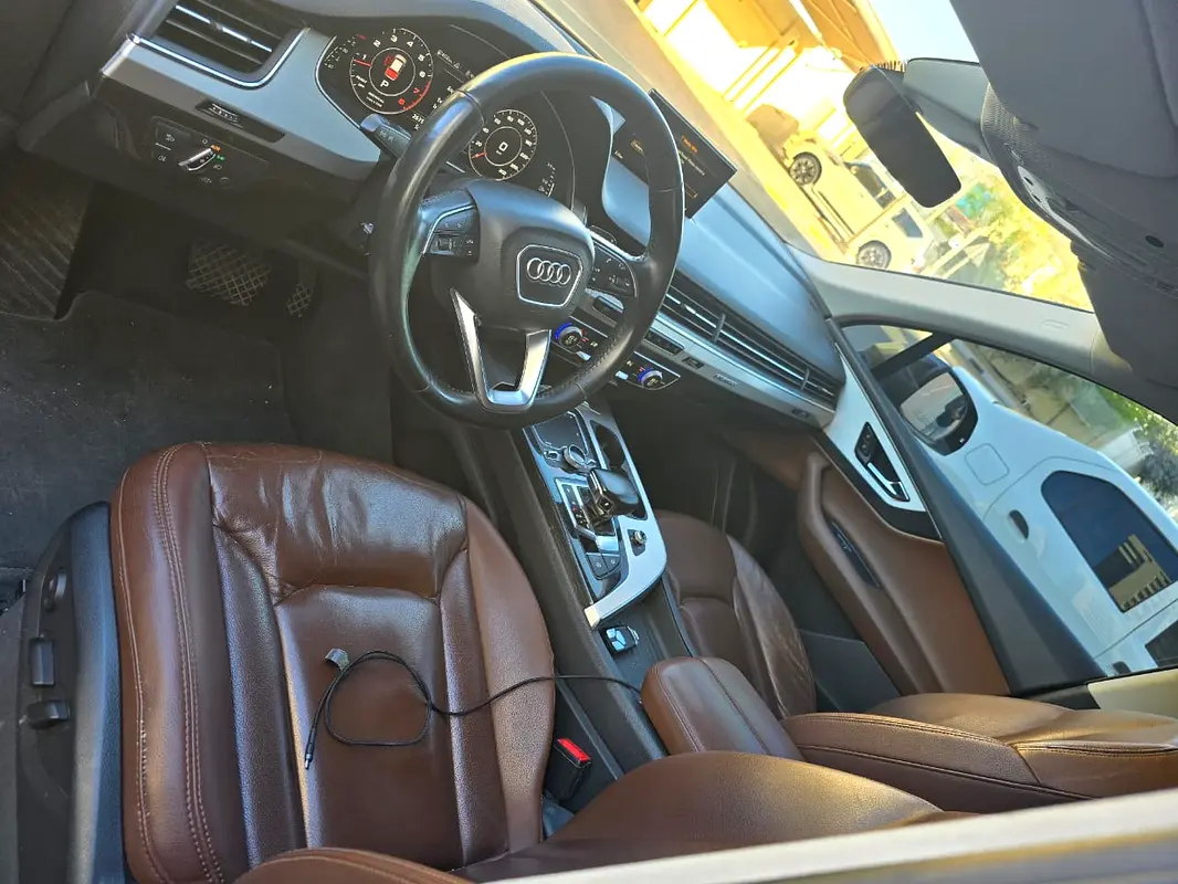 Audi Q7 2017 — photo 1 of 10