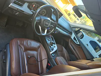 Audi Q7 for urgent sale
