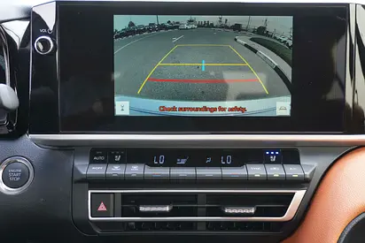 2025 Toyota CAMRY 照片 18