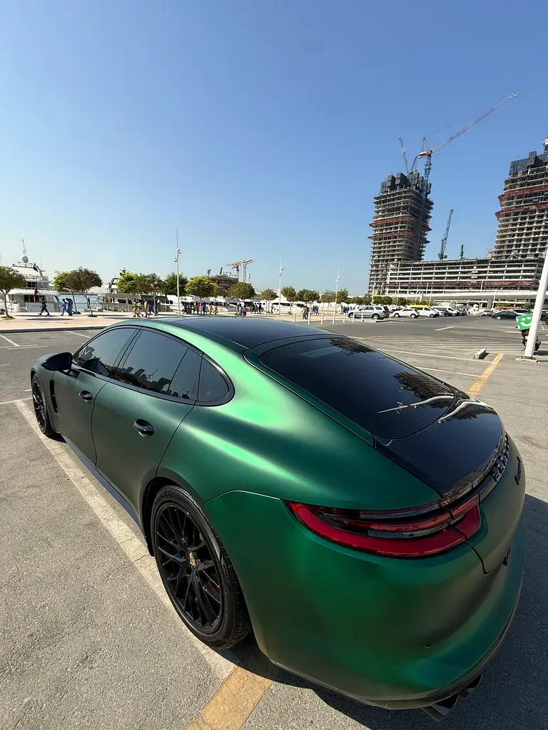 Porsche Panamera 2020 — photo 1 of 14