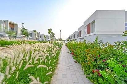3 Beds | Vacant Soon | Single Row | Park Facing