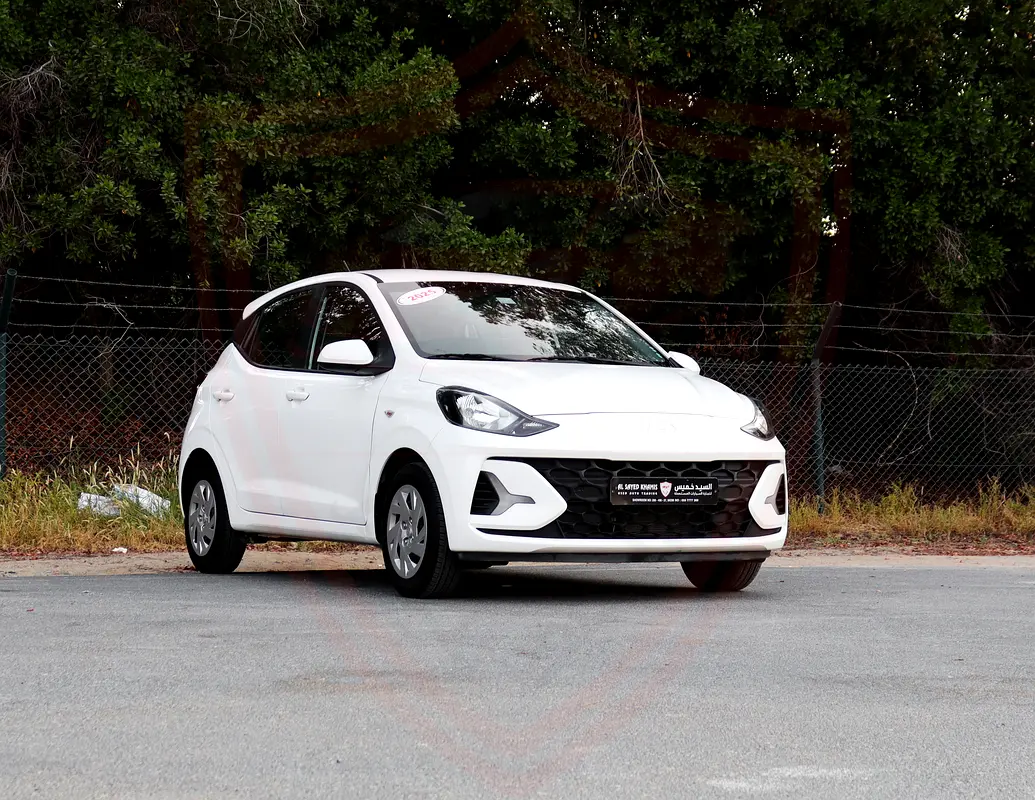 Hyundai i10 2025 — photo 1 of 17