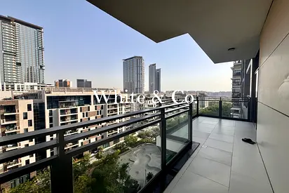 High Floor | Exclusive building | Comes UF