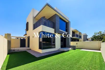 Large Plot | Semi Detached | Green Belt