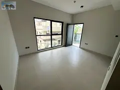 Very nice apartment with an open view, no deposit, in a high-end location, spacious, close to all se