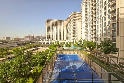 Vacant Now | Corner Unit | Amenities View