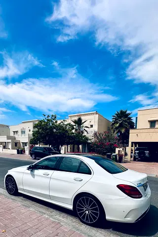 Car on SALE - Mercedes Benz C-200