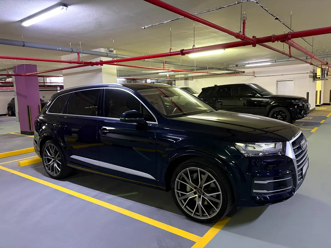 Audi Q7 2018 — photo 1 of 19