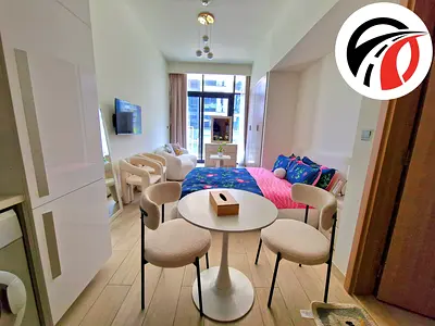 Fully Furnished Corner Unit || L Shaped Kitchen || Bright & Spacious || Stunning View