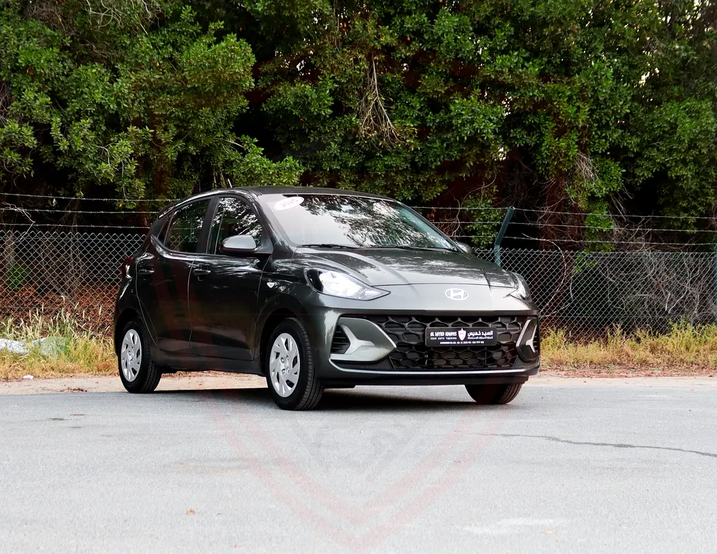 Hyundai i10 2025 — photo 1 of 18