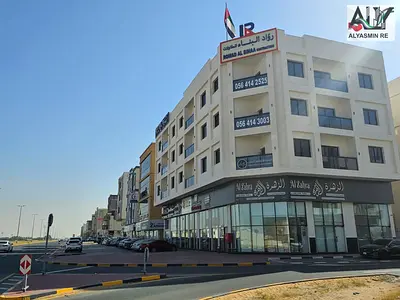 للبيع بنايه في منطقه العاليه مقابل منطقه الرقايب علي الشارع الرئيسي بعائد استثماري ممتاز