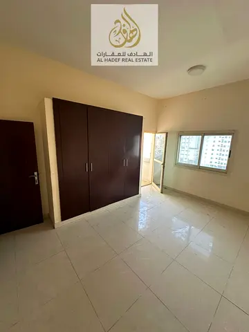 3 غرف وصالة | 2 بلكونة | إطلالة شارع رئيسي | النعيمية 1 | 45 ألف