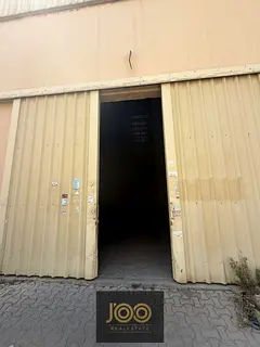 Warehouse for rent | Excellent value | Practical space