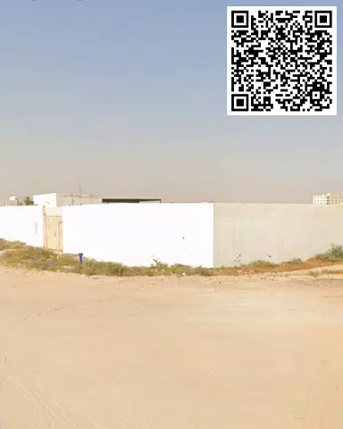 للبيع  حوطه زاويه علي شارعين في الصجعه الصناعيه