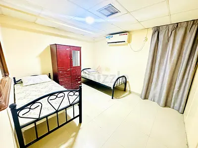 Ladies bed space only 2 tenant in one room