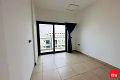 Vacant Fitted Kitchen Chiller Free Study room