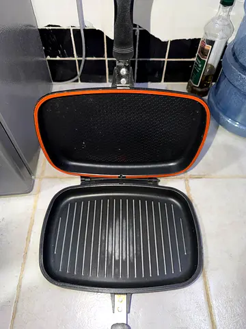 Double-sided Non-stick Grill Pan / Sandwich Press (Good Condition)