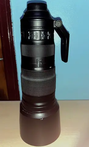 Nikon 200 500 VR Lens