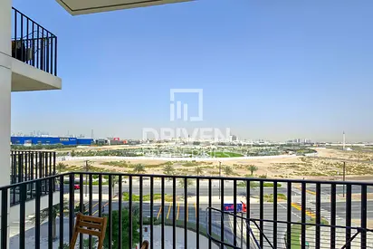 Mid Floor | Fully Furnished | Ready to move in