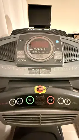 ProForm Treadmill — excellent Condition, iFit Compatible, foldable