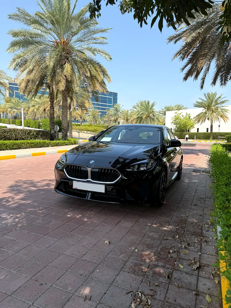BMW 1-Series 2025 — photo 1 of 9