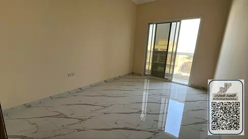 غرفة وصالة بالمويهات2 على مخرج دبي والشارقة مباشر باطلالة جميلة 2 حمام تكيف مركزى غاز مركزى