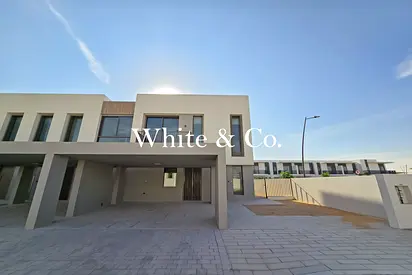 Corner Unit | Big Plot | Area Specialist