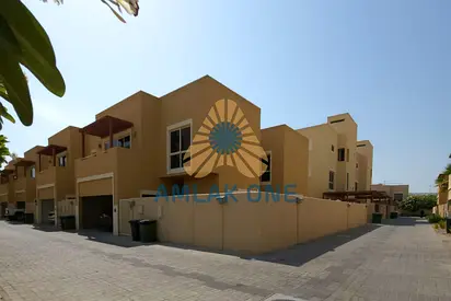 Corner| Double Row| Ideal Home| Family Community
