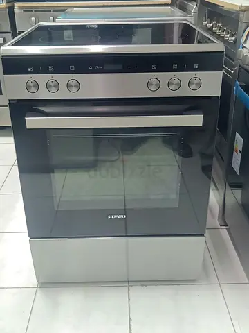 Siemens Freestanding Ceramic Electric Cooker with Oven - Excellent Condition