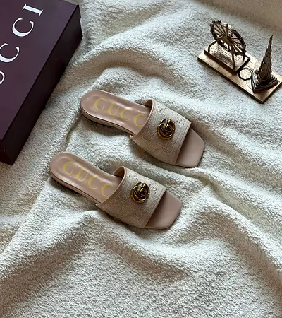 Gucci women sandal