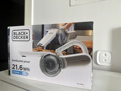 Black + Decker Dustbuster pivot