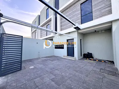 Brand new villa 6 bedrooms in Mirdiff