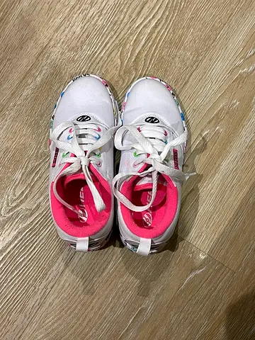 Heelys - wheeled shoes / White and Pink Kids Athletic Sneakers — Lightly Used