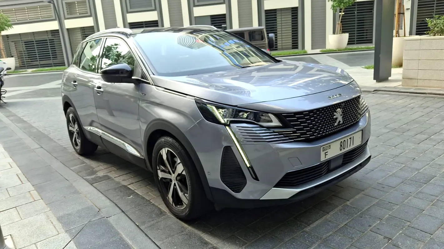 Peugeot 3008 2023 — photo 1 of 18