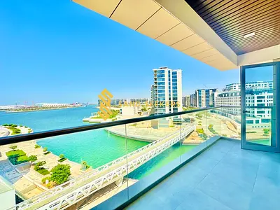 Seaside Elegance| Luxury Amenities| Available Now