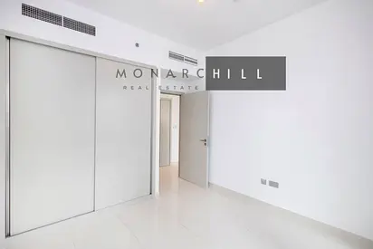 Corner Unit | Larger layout | Palm Views