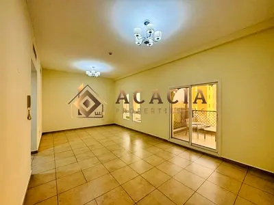 Exclusive I Closed Kitchen I Vacant on Transfer
