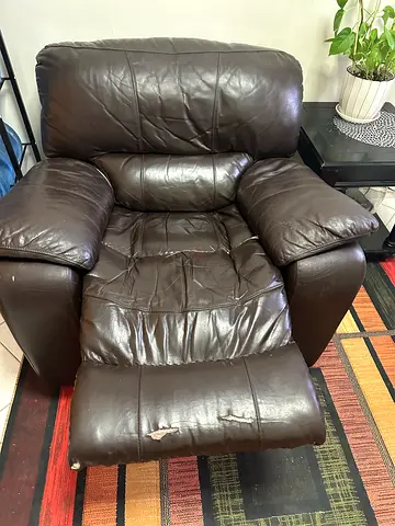 Recliner sofa