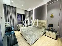 Lake Views | Upgraded | Vacant | High Floor